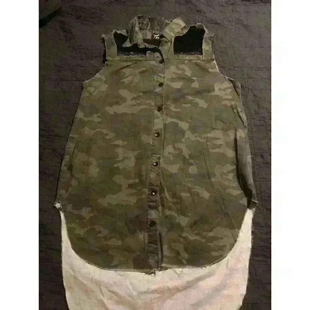 Thrill Womens Camo Sleeveless‎ Button Down Tunic Mesh Shoulder High Low Top 3X